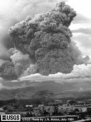 Image of Mount Pinatubo eruption.